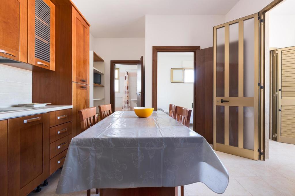 Casa Vacanza Mare Blu Torre Lapillo Exteriér fotografie